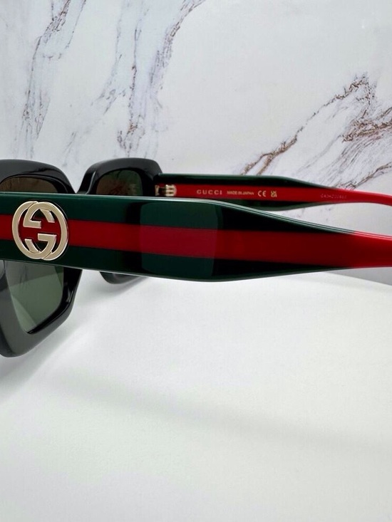 STYLISH New GUCCI Sunglasses Black Gold 3D Metal Logo Square Red Green Web Arms main image 6